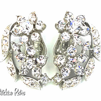 Lisner Rhinestone Floral Earrings - Vintage Jewelry at bitchinretro.com