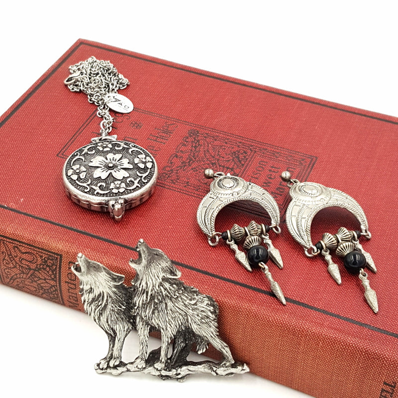 Gothic Jewelry Set with JJ Wolves Brooch, Zad Mirror Necklace Earrings