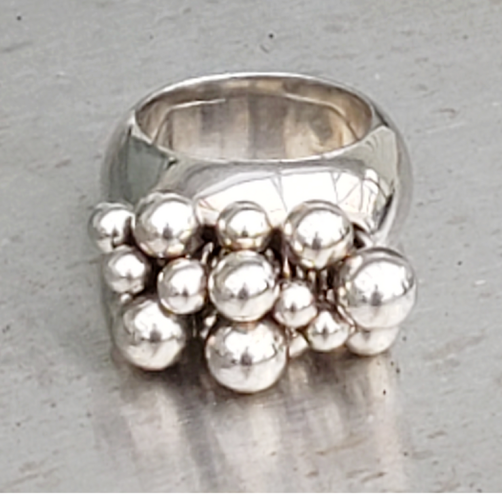 Silpada Sterling Silver Cha Cha Ring With Beaded Ball Accents Bitchin Retro