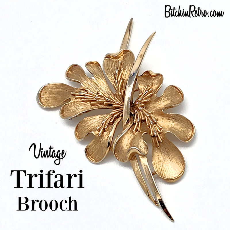 VintageCrownTrifariLeafBroocha