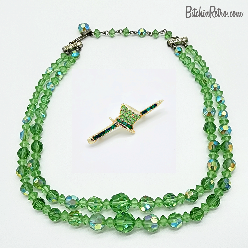 Vintage green glass bead necklace deals