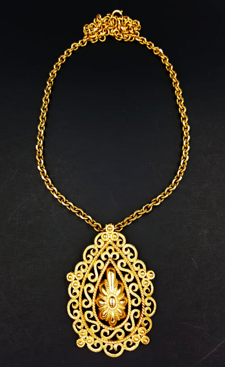 Crown trifari necklace/ rhodium - Gem